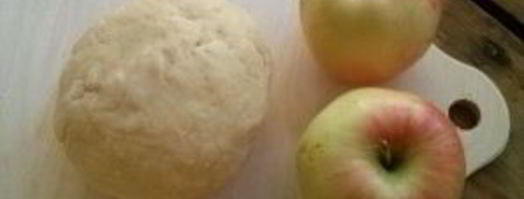 яблочный пирог со сметанной заливкой. Шаг 2