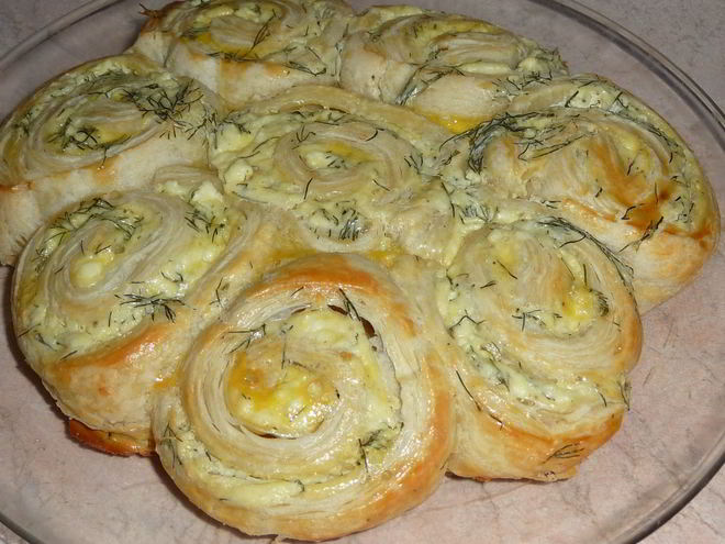 Рецепт закусочного пирога с брынзой