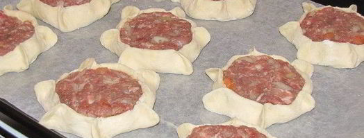 арабские открытые пирожки с мясом. Шаг 5