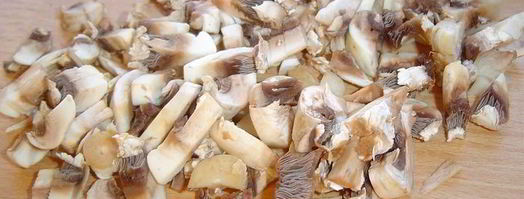 блинчатые пирожки с начинкой из курятины и грибов. Шаг 2