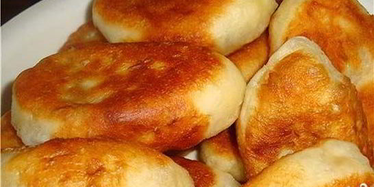 Дрожжевые пирожки на сковороде