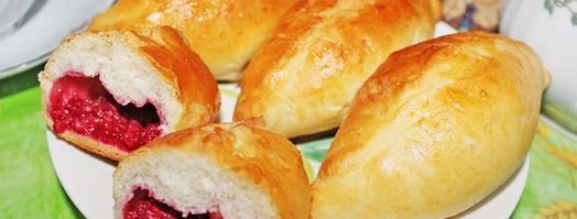 дрожжевые пирожки с малиной в духовке. Шаг 12