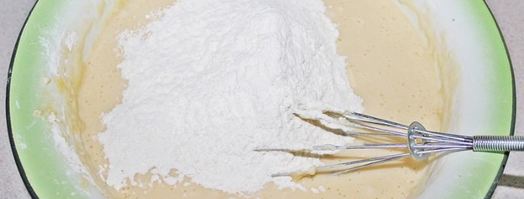 дрожжевые пирожки с малиной в духовке. Шаг 5