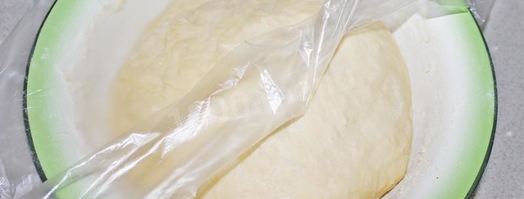 дрожжевые пирожки с малиной в духовке. Шаг 6