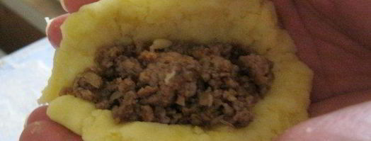 картофельные пирожки с грибным соусом. Шаг 3