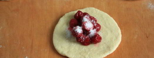 мамины пирожки с вишней. Шаг 7