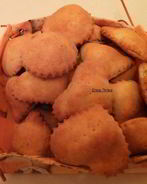 Мини-пирожки из творожного теста с сырно-куриной начинкой