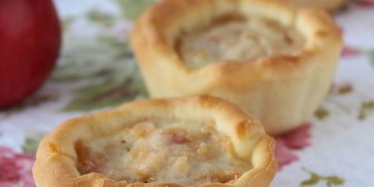 Мини-пирожки с яблоками