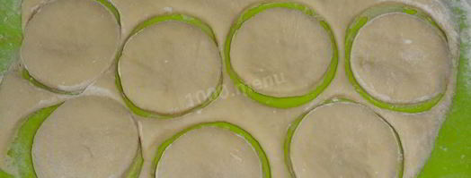 пирожки без молока в духовке. Шаг 8