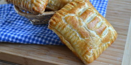 Пирожки из слоеного бездрожжевого теста