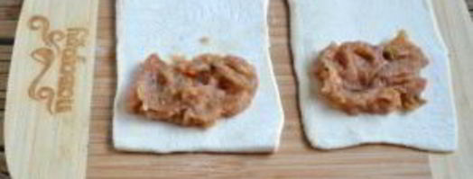 пирожки из слоеного бездрожжевого теста. Шаг 3