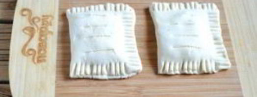 пирожки из слоеного бездрожжевого теста. Шаг 4