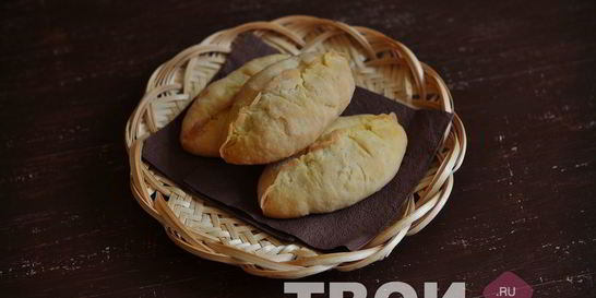 Пирожки из творожного теста