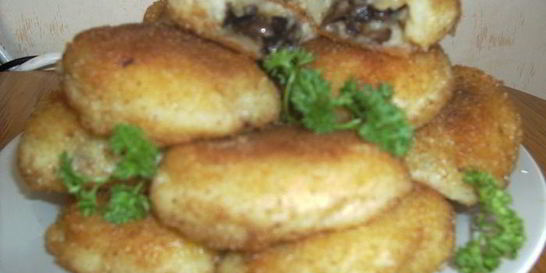 Пирожки картофельные с грибами