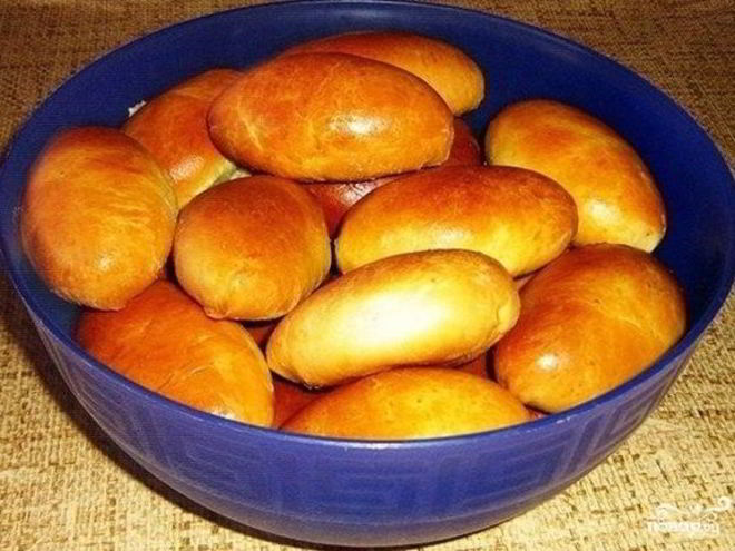 Рецепт пирожков на кефире в духовке без дрожжей