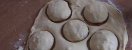 пирожки с брынзой и зеленью. Шаг 4