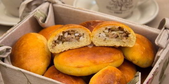 Пирожки с фаршем и рисом