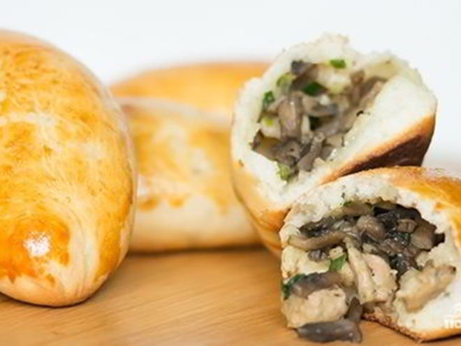 Рецепт пирожков с грибами и курицей