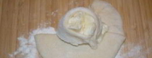 пирожки с творогом из дрожжевого теста. Шаг 6