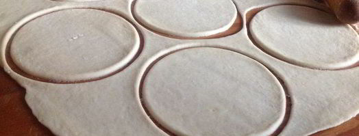 пирожки с творогом, салями и сыром. Шаг 4