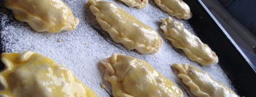 пирожки с творогом, салями и сыром. Шаг 7