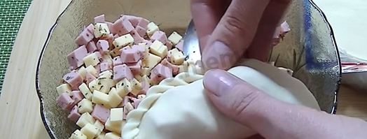 пирожки с ветчиной и сыром. Шаг 8