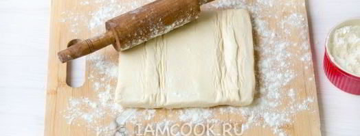 пирожки с вишней из слоеного теста. Шаг 7