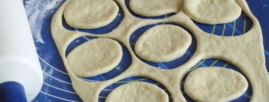 пирожки с вишней в духовке. Шаг 7