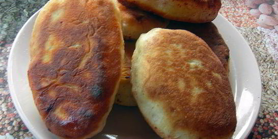 Пирожки с вишней