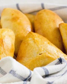 Пирожки с яблочным повидлом