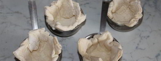 пирожки с яйцом и пряной зеленью. Шаг 13