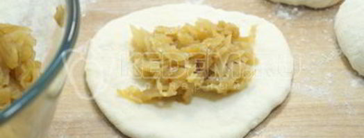 постные пирожки с капустой. Шаг 10