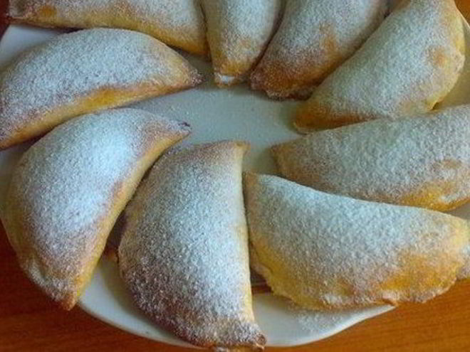 Рецепт сладких пирожков бананчики