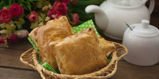 Слоеные пирожки с грибами