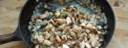 слоеные пирожки с грибами. Шаг 4