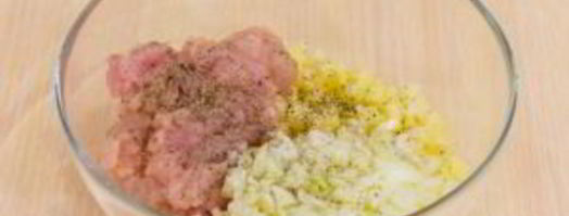 слоеные пирожки с курицей и картофелем. Шаг 5