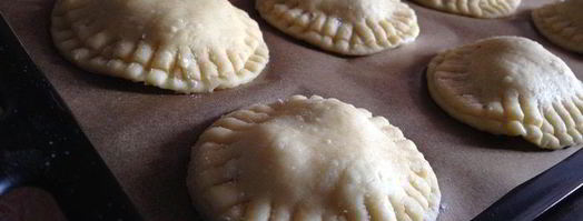 творожные пирожки с ягодами. Шаг 4