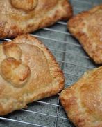 Яблочные пирожки