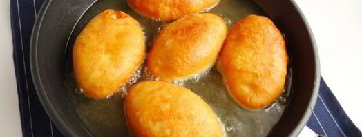 жареные пирожки с творогом на сковороде. Шаг 17