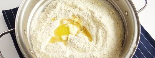 жареные пирожки с творогом на сковороде. Шаг 5