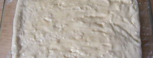 бисквитные пирожные маргаритки с заварным кремом и сливками. Шаг 3