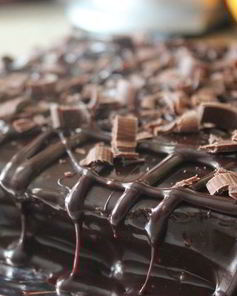 Брауни с ганашом и шоколадным гляссажем