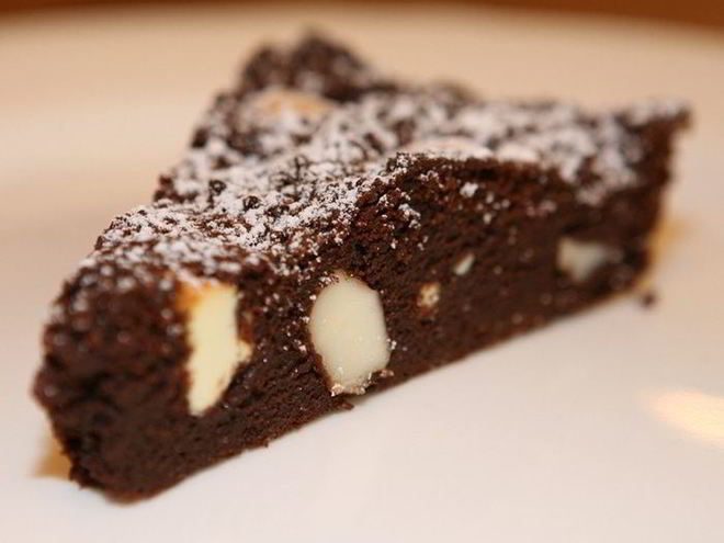 Рецепт брауни с макадамией и белым шоколадом