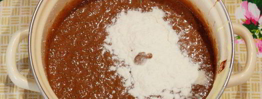 брауни с творогом и вишней. Шаг 8