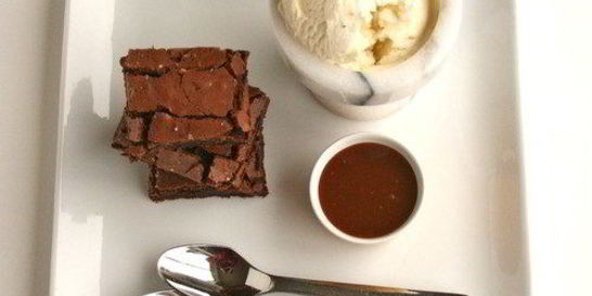 Диетические брауни с грецкими орехами