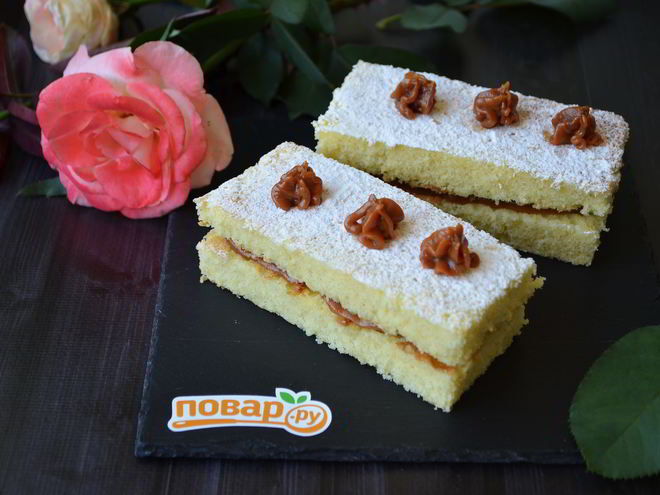 Рецепт кокосовых пирожных со сгущенкой