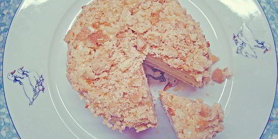 Медовое пирожное