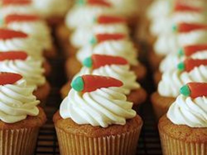 Рецепт морковна-миндальных пирожные со сливочным кремом