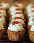 Морковно-миндальные пирожные со сливочным кремом