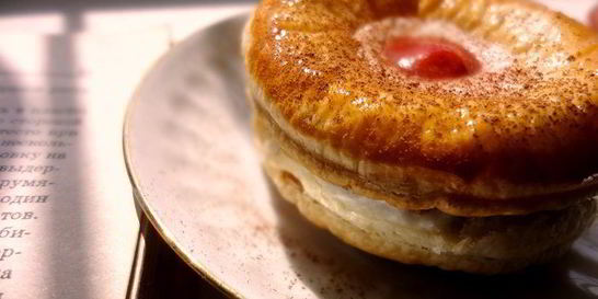 Нежное слоеное пирожное